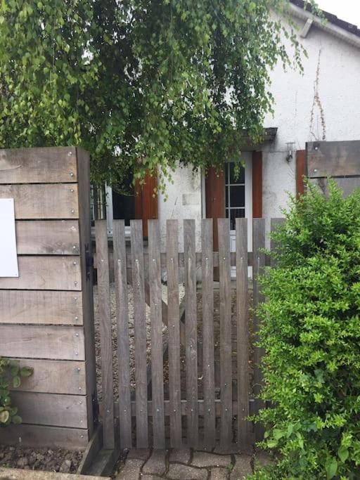 Gite Le 11 Le Merlerault Exterior photo